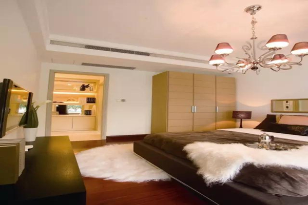 杭州中央空調(diào)公司教您如何保養(yǎng)自家的中央空調(diào)。