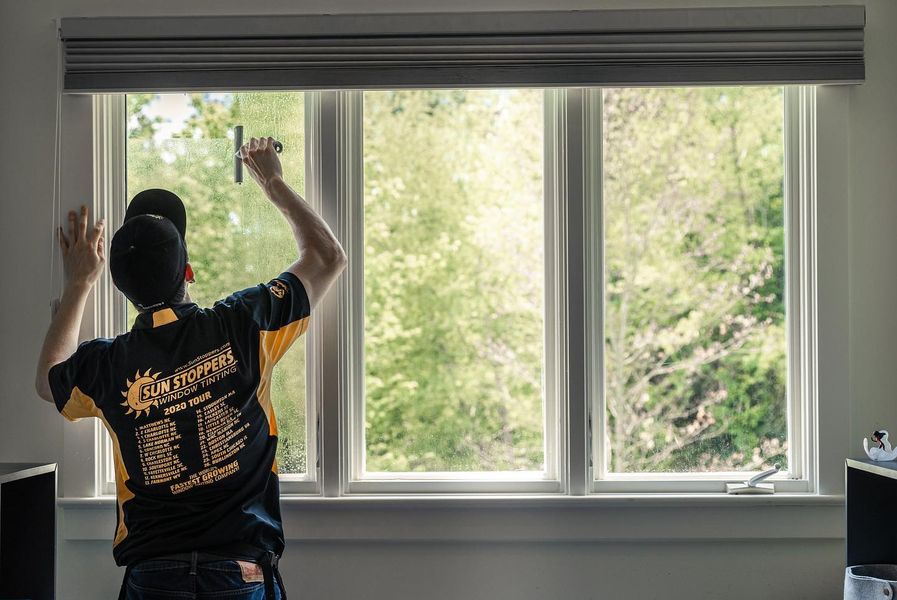 裝了窗簾，是不是就不需要貼建筑膜？